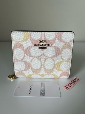 Coach Wallet🎈🎈